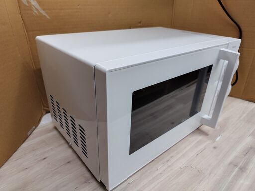 世田谷区近辺配送可能（直接引取：4,000円）　美品　2024年製　ヤマダオリジナル 単機能電子レンジ 50Hzz(東日本専用)　YMW17HL5　簡単ダイヤル式　シンプル　単身用　ホワイト　●700・600・500・300W / 解凍・半解凍『6段階の出力切替』 ●ハイパワー『最大出力 700W』