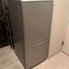冷蔵庫 Panasonic NR-B145W