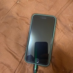 美品　SIMフリー　iPhoneSE2  128G 　お値下げ不...