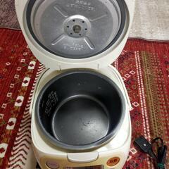 象印　マイコン炊飯ジャー　5合炊き　炊飯器　　NS-WB10の画像