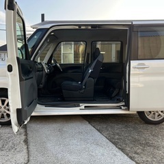 Bluetoothナビ付き☆月々9千円〜分割可❗️車検2年付き！【名義変更代込み】広い車内！大人気‼️ダイハツ タントカスタム☆Bluetoothナビ付き☆走行中DVD見れます☆純正アルミ☆事故修復歴無し☆電動スライドドア☆ドライブレコーダー☆そのまま乗って帰れます！の画像