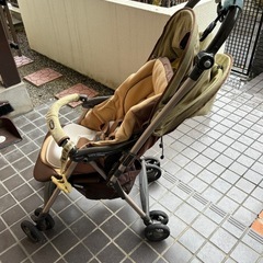 コンビのベビーカー