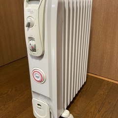 【良品】デロンギ　オイルヒーターD091549ECF　DHC-5...
