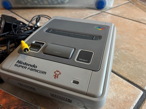 スーパーファミコン？