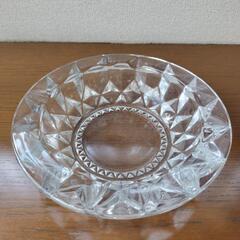 クリスタル灰皿の画像