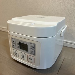 【お話し中】ニトリ 炊飯器 一人暮らし用 3合炊き　マイコン　炊...