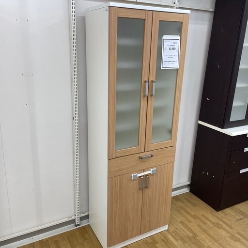 ドリーム川西店御来店限定】ニトリ 3枚扉オープンボード／クリーニング