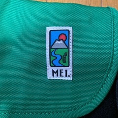 定価3000円 バックの画像