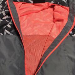 UNDER ARMOUR 上のみ　YLGの画像