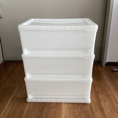 　　　プラ衣装ケース【町田市再生家具】　0302 A
