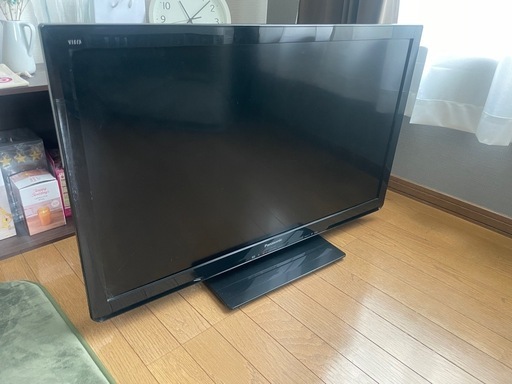 テレビ37インチ
