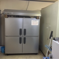 業務用冷凍庫2台