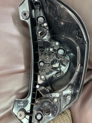 TOYOTAアクア後期　テールレンズ左