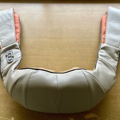 【肩揉み器 】リラクゼーション器　ネックケアヒーターの画像
