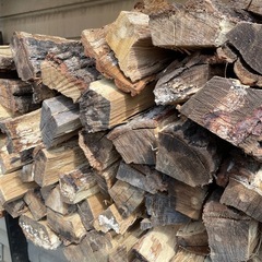 ナラ　薪　本日限定の画像