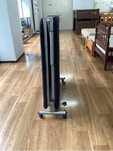 折りたたみベッド【町田市再生家具】　243293
