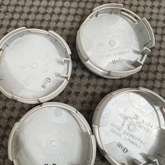 センターキャップ　LEXUSの画像