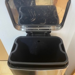 【取りに来てくれる方限定】ダストボックスの画像