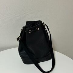 ヴィーガンレザーショルダーバックの画像