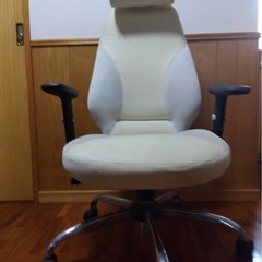 オフィスチェアーの画像