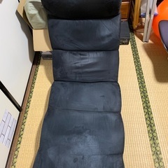 座椅子（無料）