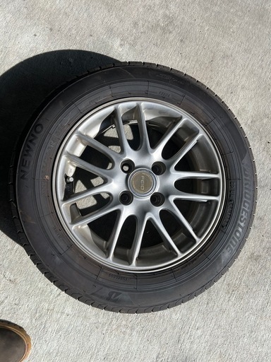 ブリヂストン　ヴィッツ　フィット