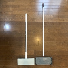 伸縮自在のマルチワイパー 【市販のフロアシートや雑巾が取り付けできる】2本セットの画像