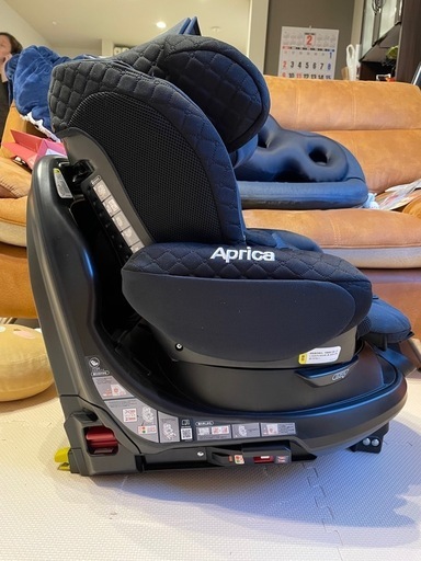 Aprica Fladea grow ISOFIX チャイルドシート ブラック アップリカ
