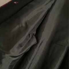 ボルドーカラーコートの画像