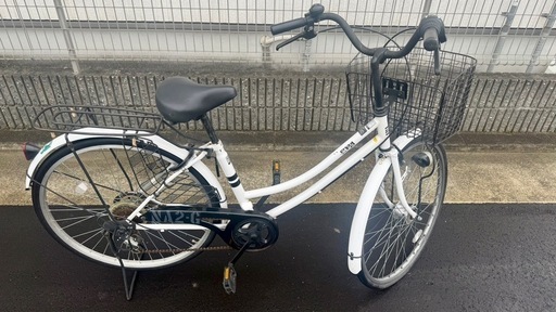 【手渡し】26インチ　ホワイトの自転車　6段変則　中古