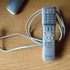 千葉県野田市発　シャープ液晶テレビ・AQUOS LC-32BD2（2006年製）・取りに来られる方にあげますの画像