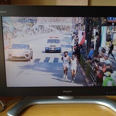 千葉県野田市発　シャープ液晶テレビ・AQUOS LC-32BD2（2006年製）・取りに来られる方にあげますの画像