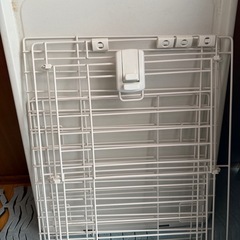 ペットゲージ　水飲み台