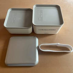 お弁当箱の画像
