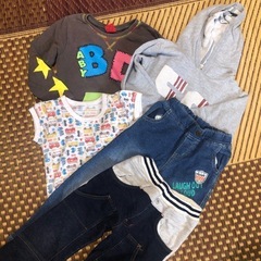 ☆男の子トレーナー、肌着、ジーパン☆