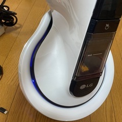 LGふとんパンチクリーナー 2015年製 VH9231S 布団掃除機 掃除機の画像