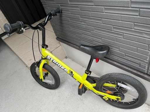 ストライダー14x （ペダル付け外し可能）