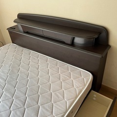 （4月末まで‼️）セミダブルベット・カバー付きの画像
