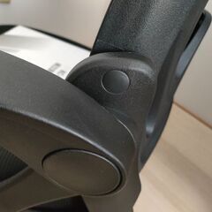 ほぼ未使用　MAZOT　360℃回転座椅子　組み立て済み　解体→郵送可　人間工学　高反発の画像