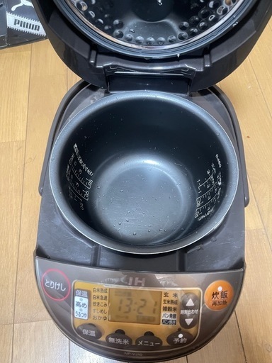 zorizushi 炊飯器　19年製