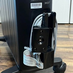 デロンギ　ほぼ新品 オイルレスヒーター　MDHU15-PBの画像