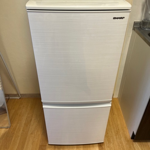 SHARP冷蔵庫（300L）