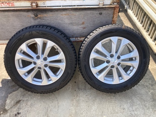 スタッドレスタイヤ ほぼ新品 225/60R17 ホイール綺麗 スタッドレス 