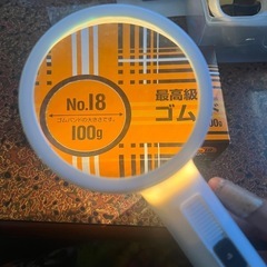 ライト付き拡大鏡の画像