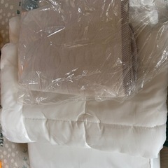 ベビーベッドの画像