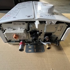 RINNAI リンナイ　元止め式　瞬間湯沸かし器　2018年製　RUS-V51YTK (WH)　12A  13A用　給湯器　都市ガスの画像