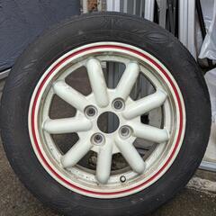 4本のタイヤホイール　タイヤ　軽自動車