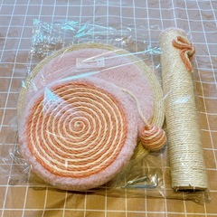 新品🌟 猫　爪とぎポスト 天然サイザル麻ロープ ロリポップ 猫のおもちゃ 爪とぎ ピンクの画像