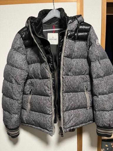 【値下げ交渉可】モンクレール　ダウンジャケット
