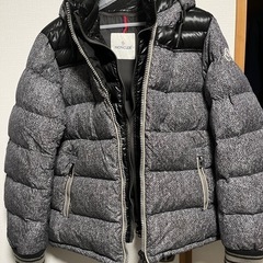 【値下げ交渉可】モンクレール　ダウンジャケット 